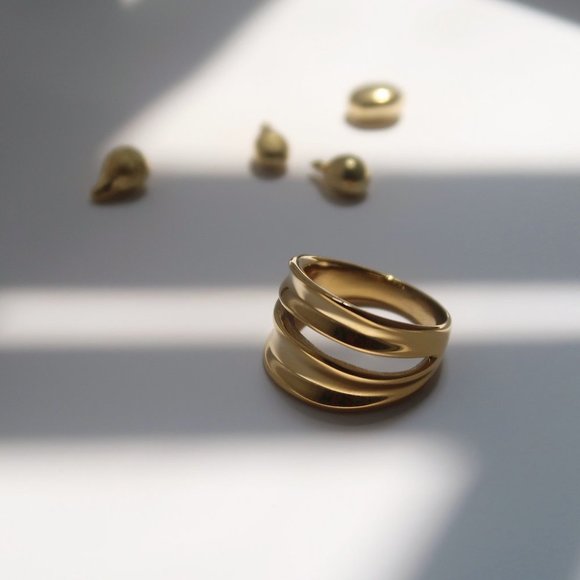 NEW 18K Gold Plated Double Layer Curve Ring - Picture 7 of 8